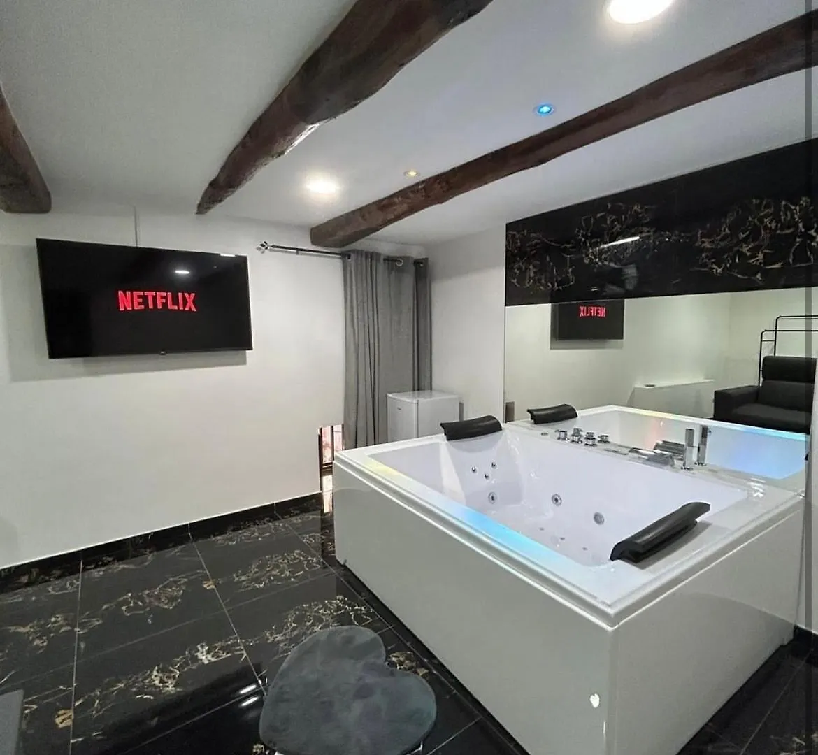 Valentino Luxury Suites contacts
