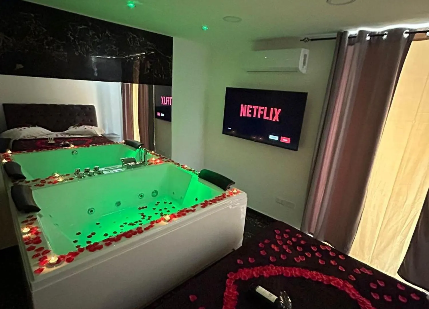 Valentino Luxury Suites Naples 0*,  Italy